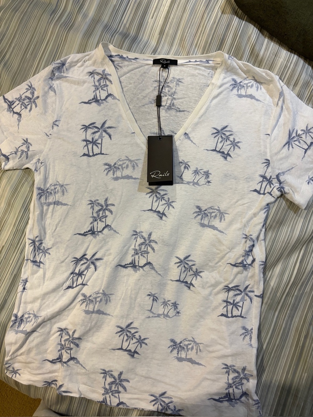 NWT Rails Cara V-Neck Tee in color blue Hawaii